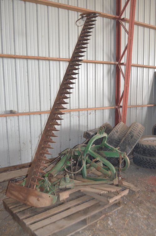 Property photo 103 - JOHN DEERE FARM EQUIPMENT AUCTION